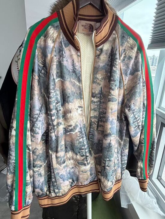 Gucci x The North Face Jacket Forest Print - Picture 1 of 3